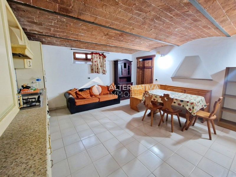 Trilocale in Vendita a Pisa, zona Marina di Pisa, 160'000€, 75 m², arredato