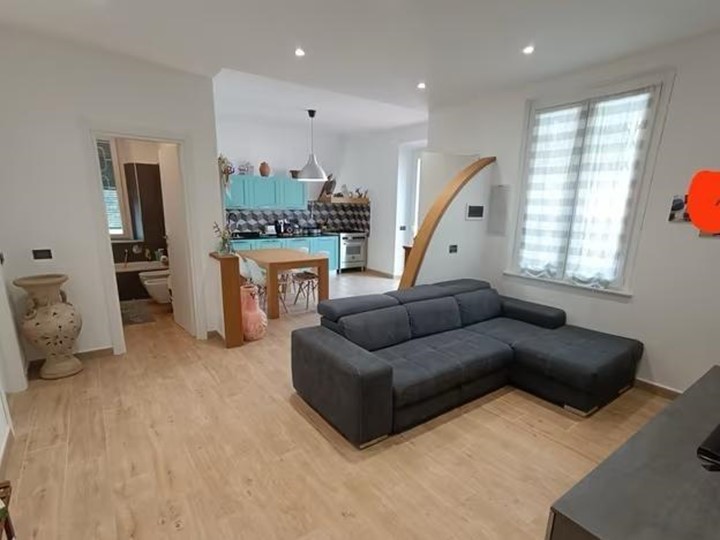 Quadrilocale in Vendita a Lerici, 420'000&euro;, 100 m², arredato