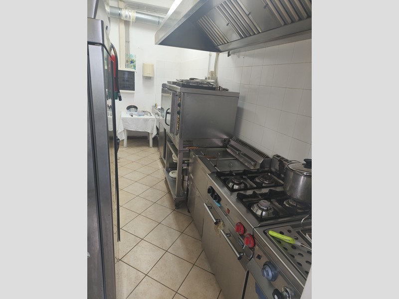 Attività commerciale in Vendita a Sarzana, 25'000€, 35 m²