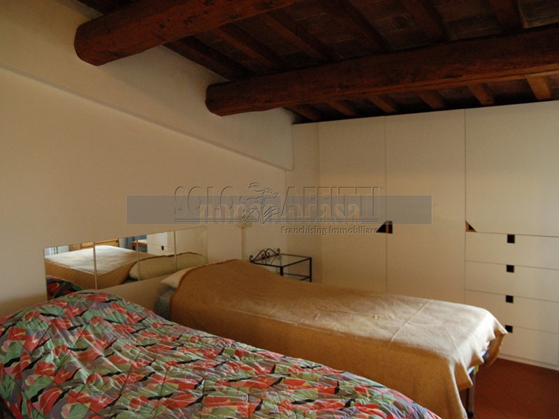 Quadrilocale in Affitto a Perugia, 1'050€, 75 m², arredato