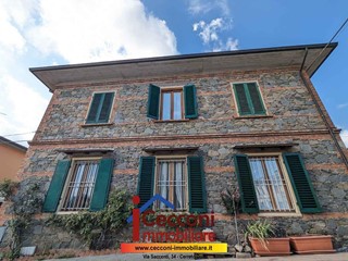Casa Indipendente in Vendita a Lamporecchio, 180'000€, 170 m²