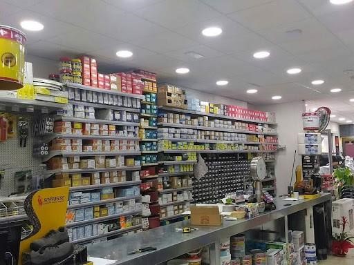 Attività commerciale in Vendita a Cascina, 13'000€, 65 m²