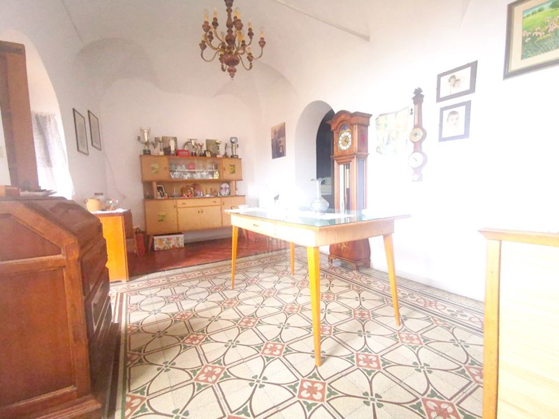 Appartamento in Vendita a Pontedassio, 80'000€, 90 m²