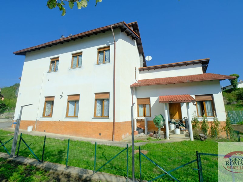 Casa Indipendente in Vendita a Sassello, 265'000€, 380 m², con Box