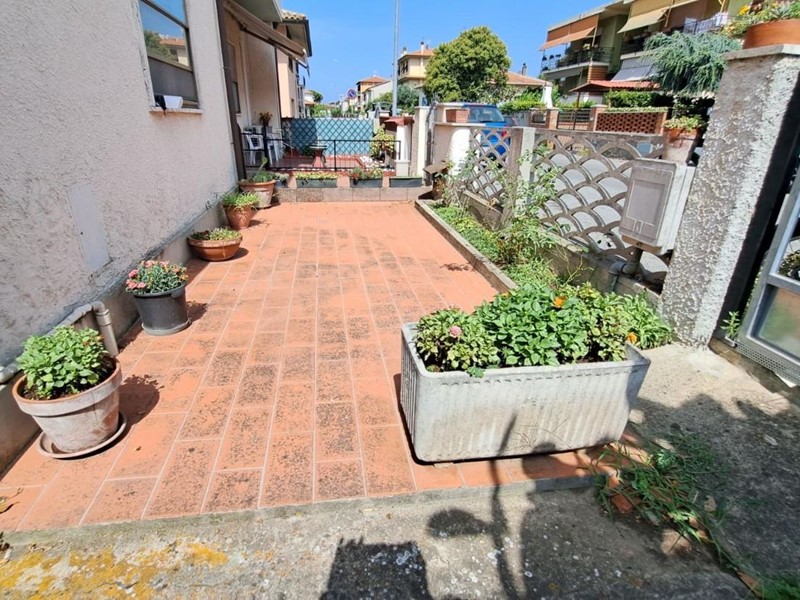 Quadrilocale in Vendita a Rosignano Marittimo, zona Rosignano Solvay, 130'000€, 80 m²