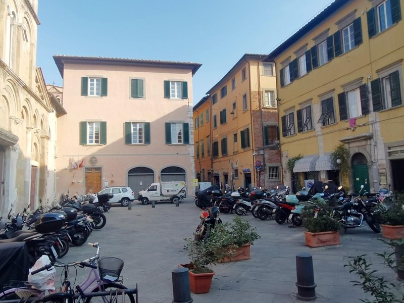 Immobile commerciale in Vendita a Pisa, 279'000€, 175 m²