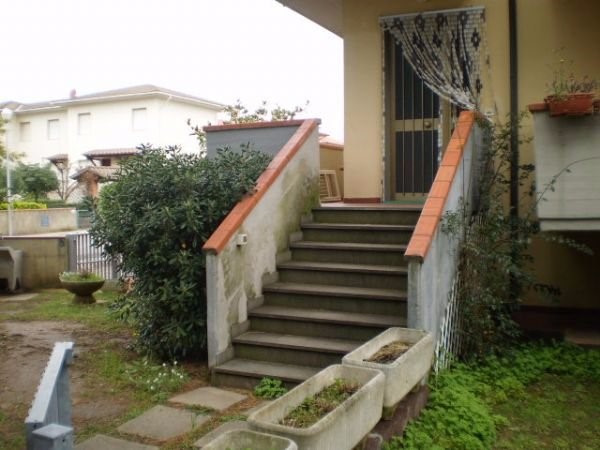 Trilocale in Affitto a Rosignano Marittimo, zona Vada, 2'200€, 70 m²