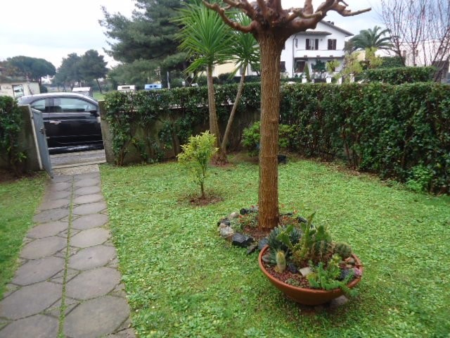 Bilocale in Affitto a Rosignano Marittimo, zona Vada, 1'000€, 45 m²