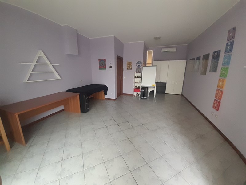 Ufficio in Vendita a Seveso, 40'000€, 40 m²
