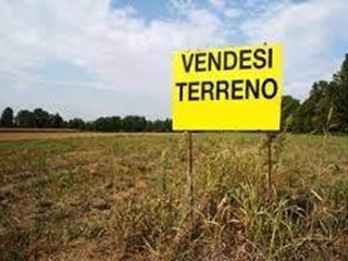 Terreno industriale in Vendita a Castelnuovo Magra, 800'000€, 16000 m²