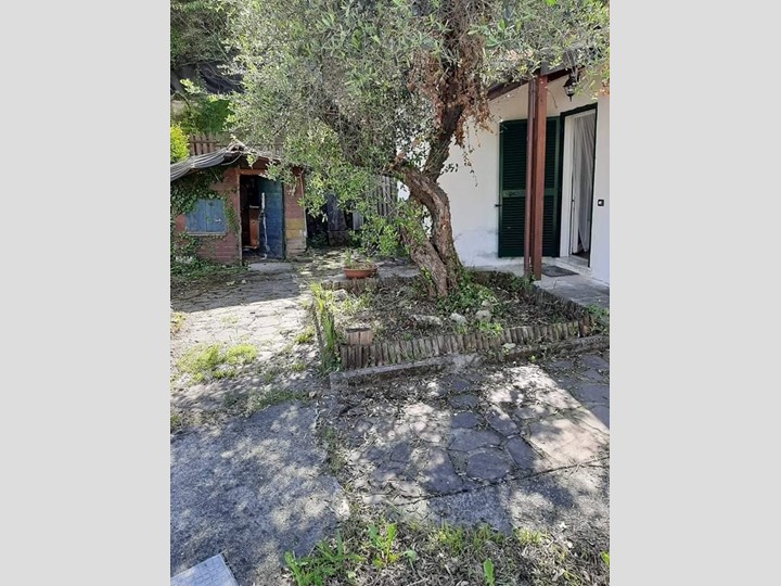 Casa Indipendente in Vendita a Vezzano Ligure, 135'000€, 70 m², arredato