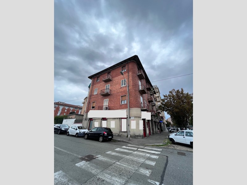 Immobile commerciale in Vendita a Torino, zona Barriera Milano, 40'000€, 44 m²