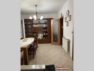 Appartamento in Vendita a Carrara, 190'000€, 110 m²