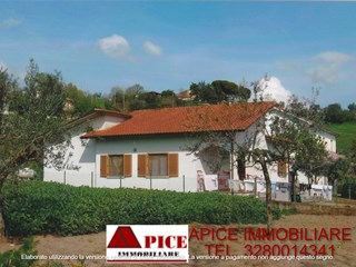 Casa Indipendente in Vendita a Apice, zona Contrada Calvano, 75'000€, 104 m²