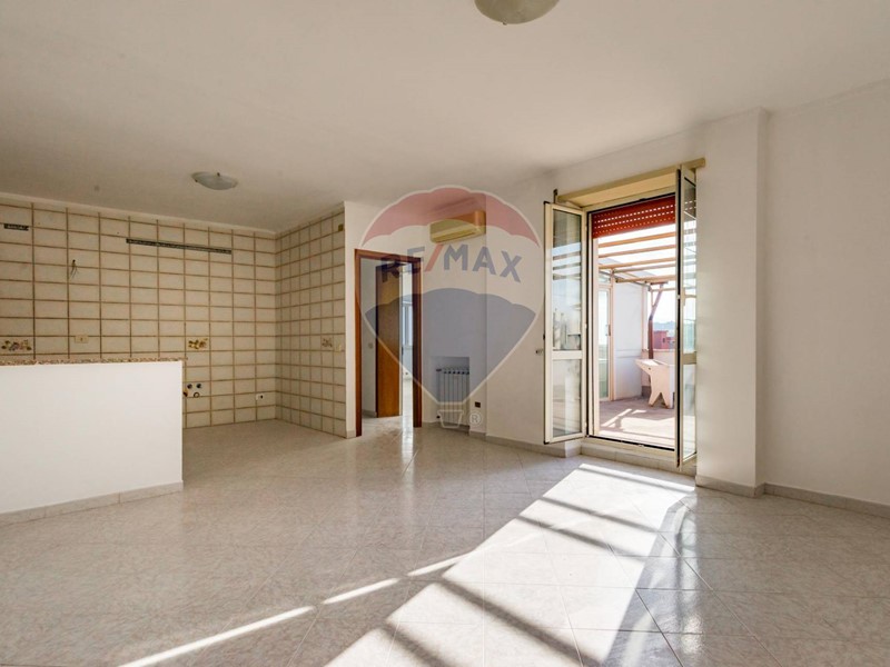 Trilocale in Vendita a Roma, zona Corcolle, 92'000€, 65 m²