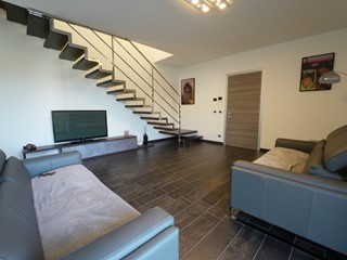 Casa Indipendente in Vendita a Bertinoro, 695'000€, 246 m²