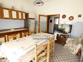 Appartamento in Vendita a Chiusdino, zona Ponte Feccia, 210'000€, 210 m², con Box