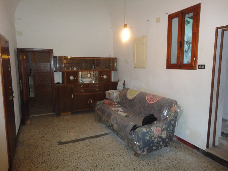 Appartamento in Vendita a Peccioli, 110'000€, 105 m²
