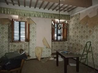 Casa Indipendente in Vendita a Lajatico, 280'000€, 400 m²