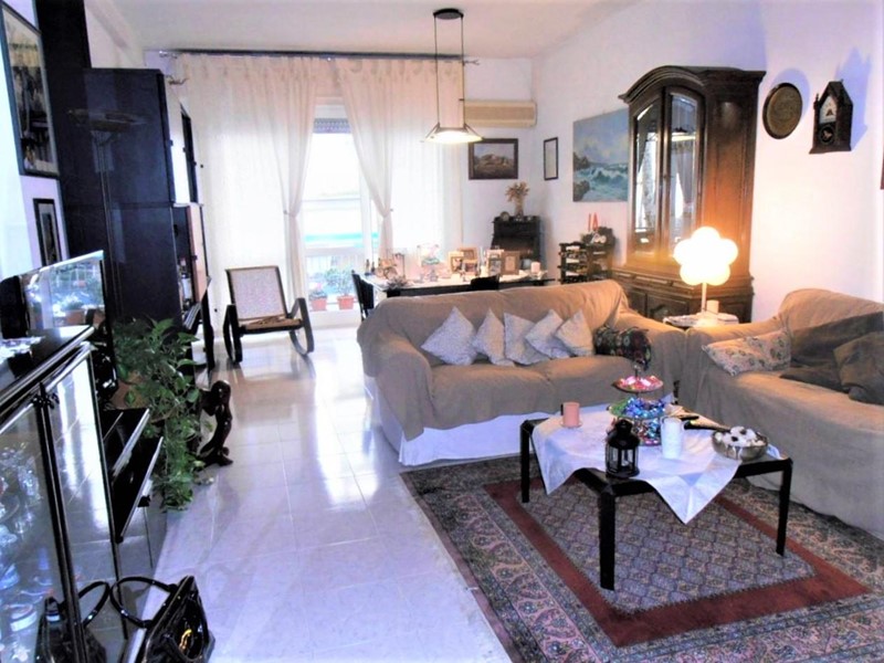 Appartamento in Vendita a Livorno, 235'000€, 130 m²