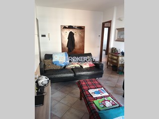 Quadrilocale in Vendita a Fosdinovo, zona Caniparola, 160'000&euro;, 70 m², arredato
