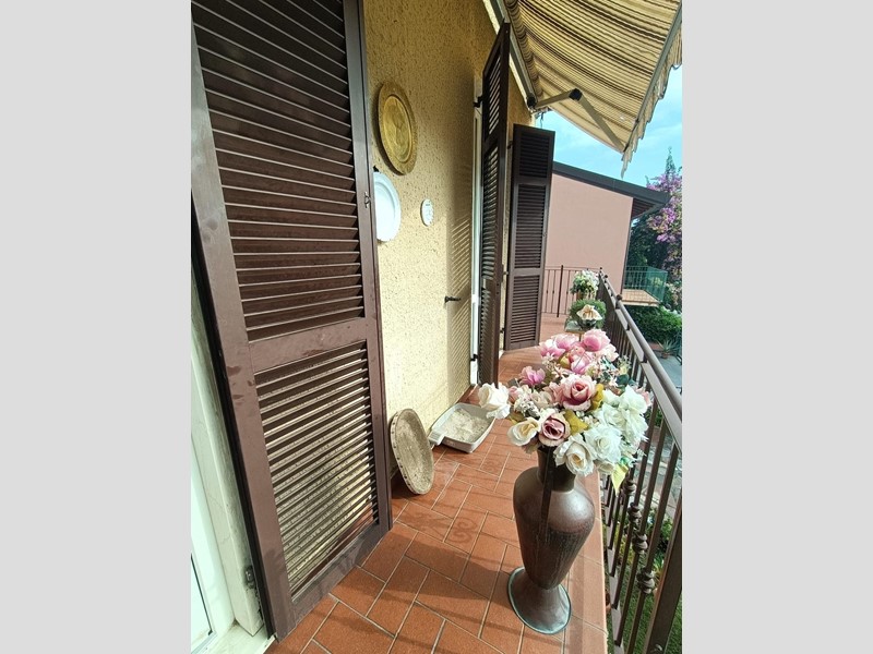 Villa in Vendita a Ameglia, zona Bocca di Magra, 550'000&euro;, 240 m²