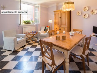 Casa Semi Indipendente in Vendita a Ameglia, zona Bocca di Magra, 270'000&euro;, 60 m²