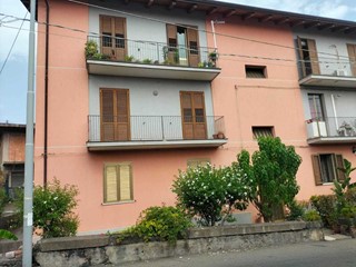 Trilocale in Vendita a Giarre, 75'000€, 90 m²