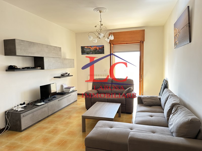 Appartamento in Vendita a Melendugno, 87'000€, 109 m², arredato, con Box