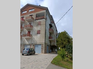 Appartamento in Vendita a Rocchetta di Vara, zona Suvero, 50'000€, 78 m²