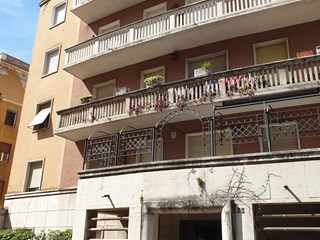 Appartamento in Vendita a Roma, zona Parioli, 850'000€, 170 m²