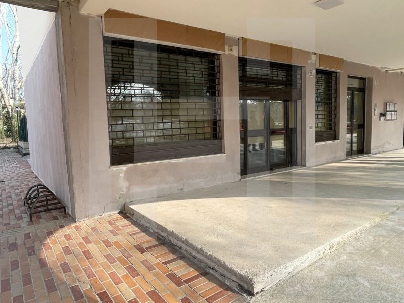 Negozio in Vendita a Padova, zona Mortise, 65'000€, 109 m²