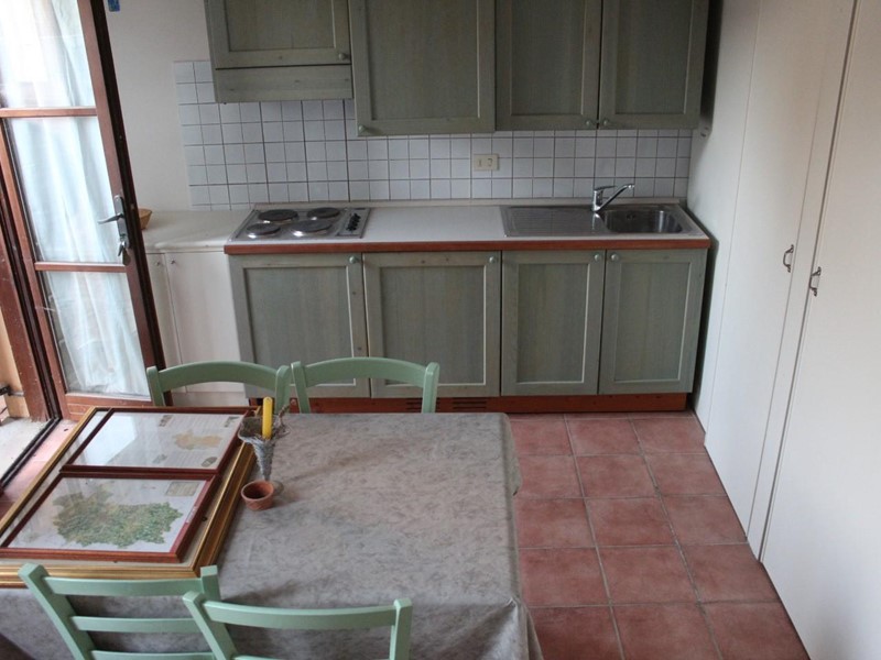 Bilocale in Vendita a Gambassi Terme, zona Castagno Val D'elsa, 55'000€, 35 m², arredato