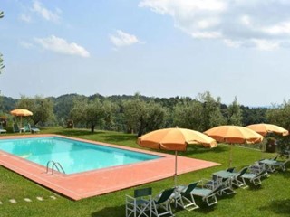 Attività commerciale in Vendita a Pontedera, zona Montecastello, 1'150'000€, 700 m²