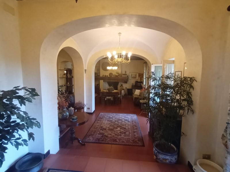 Casa Semi Indipendente in Vendita a Lucca, zona Sant'Alessio, 500'000€, 340 m², arredato