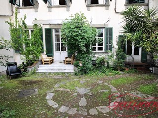 Appartamento in Vendita a Lucca, 1'200'000&euro;, 500 m², con Box