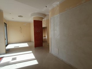 Immobile commerciale in Vendita a Scandicci, 152'000€, 55 m²