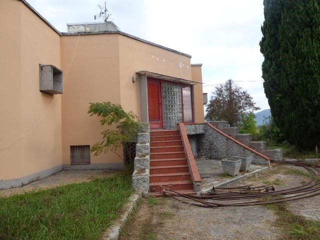 Villa in Vendita a San Giuliano Terme, 330'000€, 190 m²