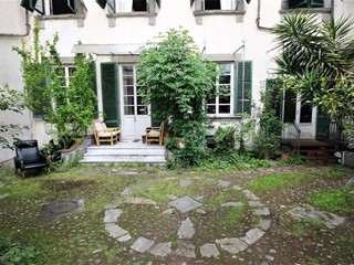 Appartamento in Vendita a Lucca, 1'200'000&euro;, 500 m², con Box