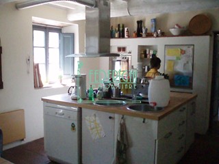 Casa di corte in Vendita a Lucca, 380'000€, 250 m²