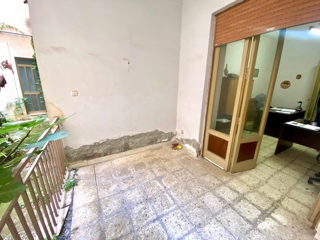 Quadrilocale in Vendita a Barcellona Pozzo di Gotto, 40'000€, 129 m²