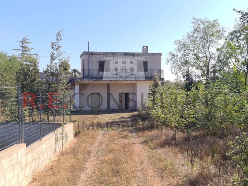 Villa in Vendita a Martina Franca, 125'000€, 157 m²