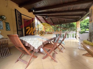 Villa in Vendita a Siracusa, zona Fanusa, 180'000&euro;, 170 m², con Box