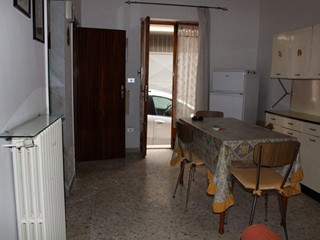 Casa Indipendente in Vendita a Canosa di Puglia, 39'000€, 85 m²