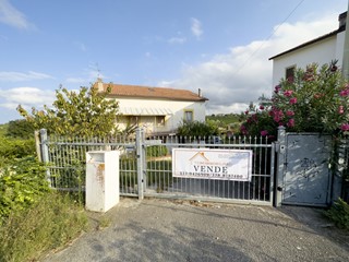 Casa Indipendente in Vendita a Tollo, 119'000€, 160 m²