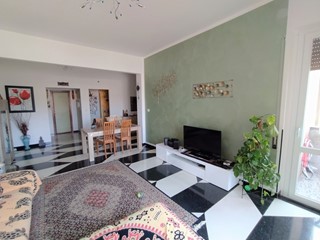 Quadrilocale in Vendita a Savona, zona MONGRIFONE, 188'000€, 100 m²
