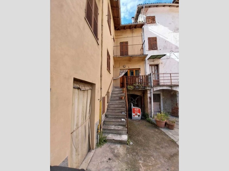 Casa Semi Indipendente in Vendita a San Cristoforo, 25'000€, 120 m²