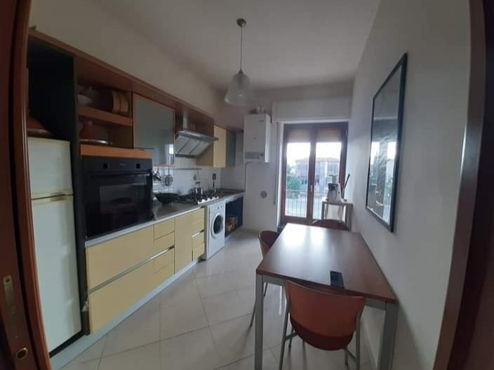 Quadrilocale in Affitto a Sarzana, 1'000€, 80 m², arredato