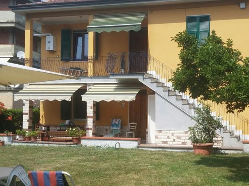 Casa Semi Indipendente in Affitto a Vezzano Ligure, zona prati termo, 700€, 100 m², arredato