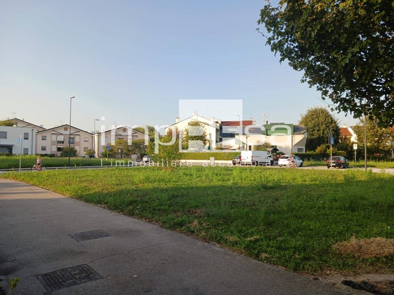 Terreno edificabile in Vendita a Treviso, zona Monigo, 110'000€, 593 m²